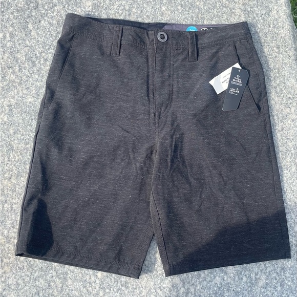 🆕Volcom Static Short 4 Way Stretch Size 14 NWT - Picture 1 of 6